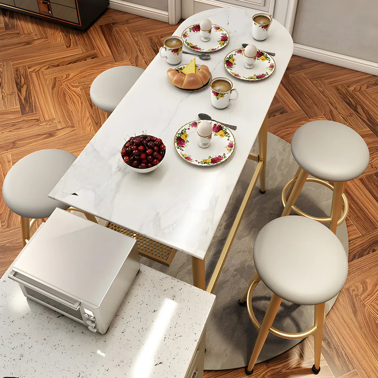Table haute Glam Stone en métal doré
