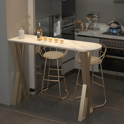Tables de bar glamour en pierre blanche, fer et métal doré, forme libre, pour la cuisine