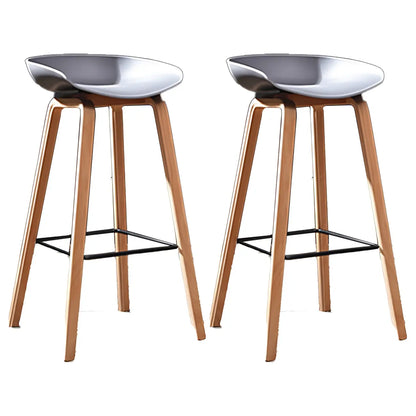 Tabouret de bar moderne du milieu du siècle en plastique avec pieds en bois