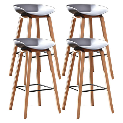 Tabouret de bar moderne du milieu du siècle en plastique avec pieds en bois