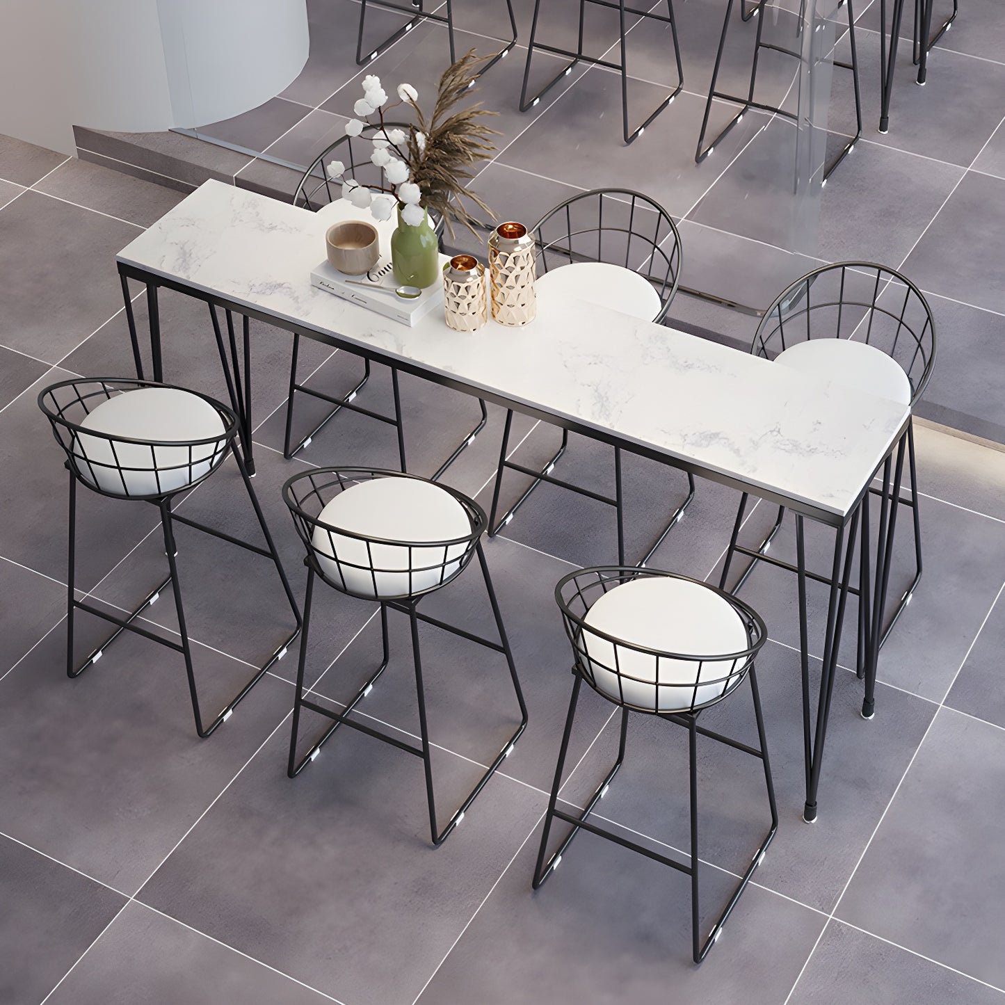 Tables de bar élégantes avec plateau en faux marbre noir