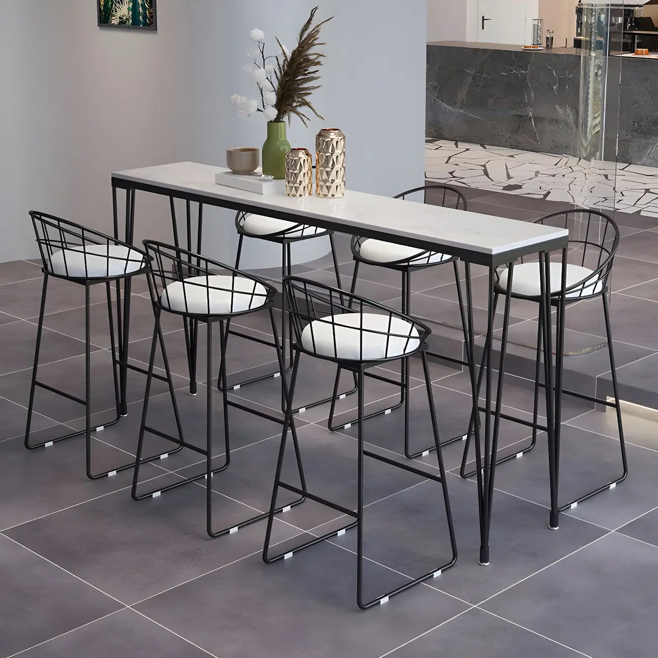 Tables de bar élégantes avec plateau en faux marbre noir