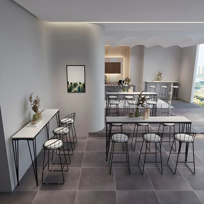 Tables de bar élégantes avec plateau en faux marbre noir