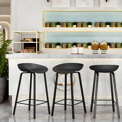 Tabouret de bar ergonomique au design élégant et contemporain en métal noir