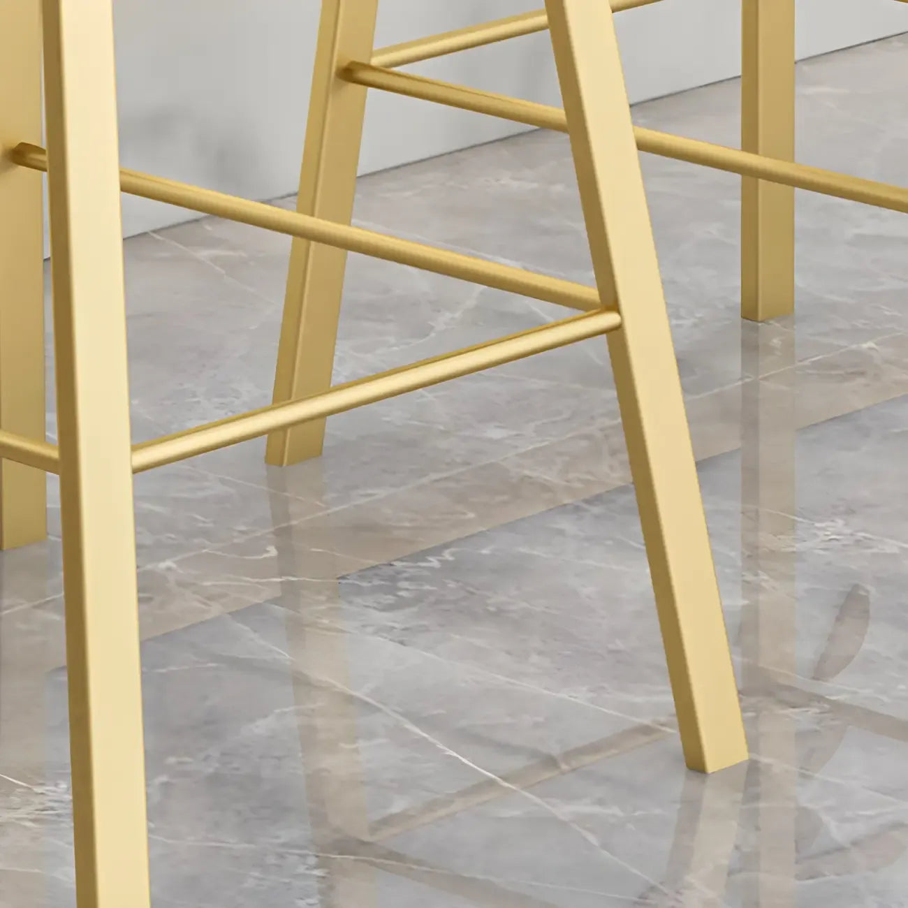 Tabouret de bar ergonomique au design élégant et contemporain en métal noir