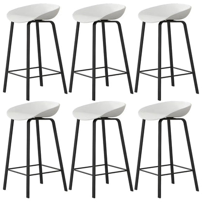 Tabouret de bar ergonomique au design élégant et contemporain en métal noir