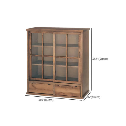 Vitrine en bois brun avec étagères réglables et portes vitrées