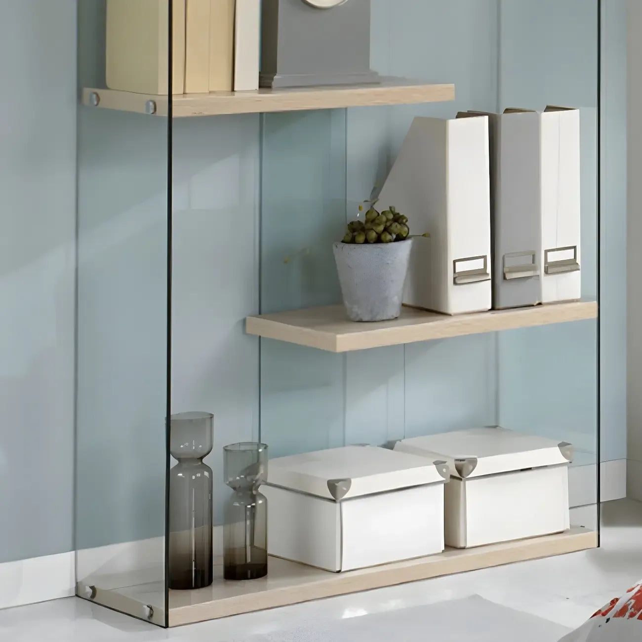 Étagère bibliothèque ouverte tendance en verre et bois