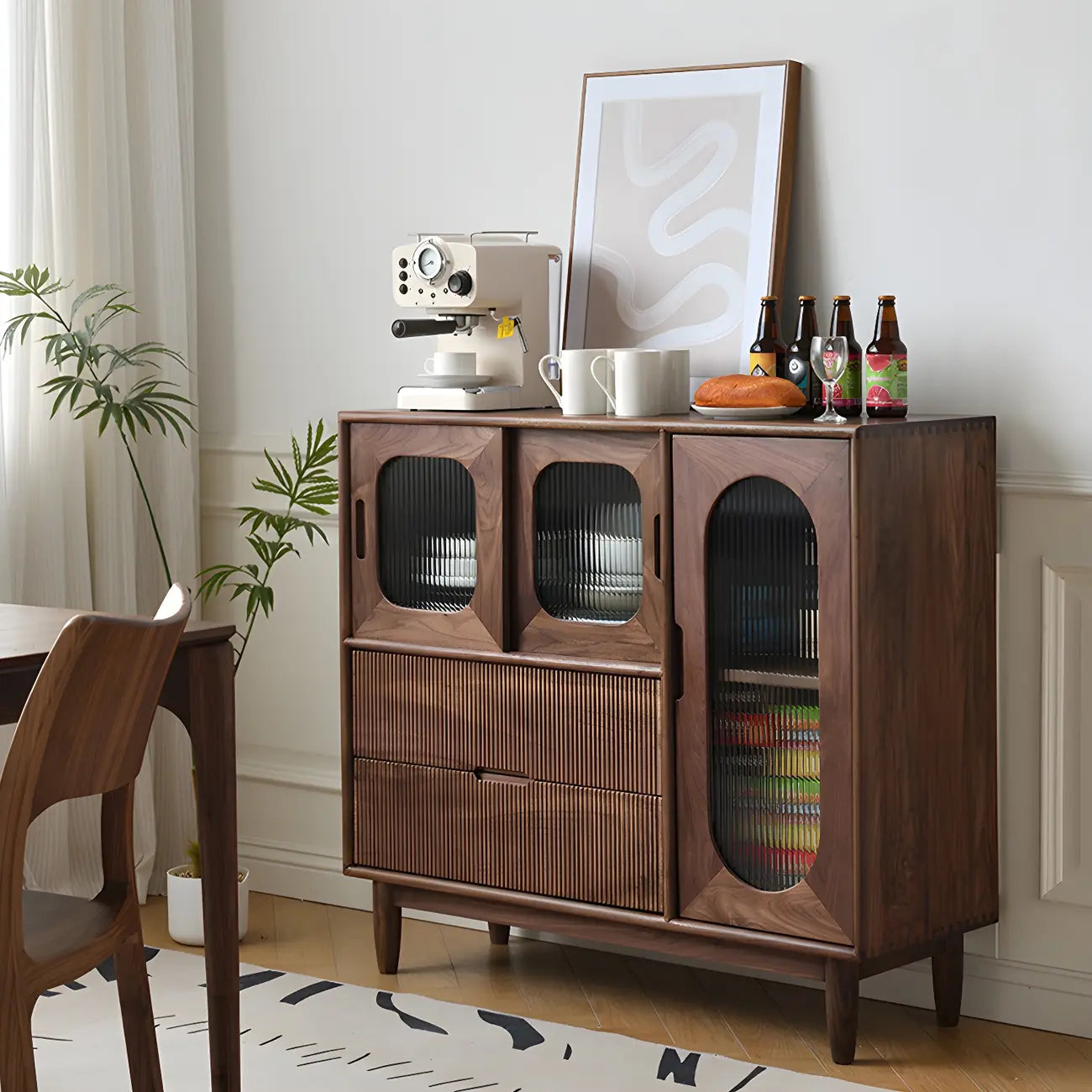 vaisselier réglable à tiroirs inférieurs en noyer