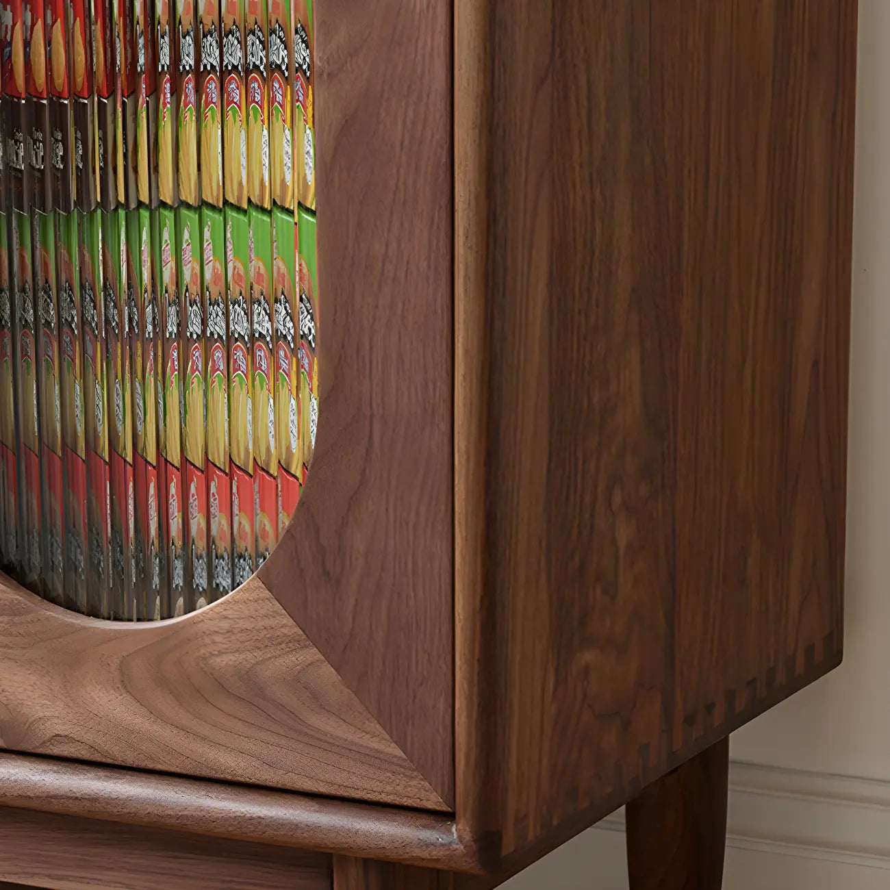 vaisselier réglable à tiroirs inférieurs en noyer