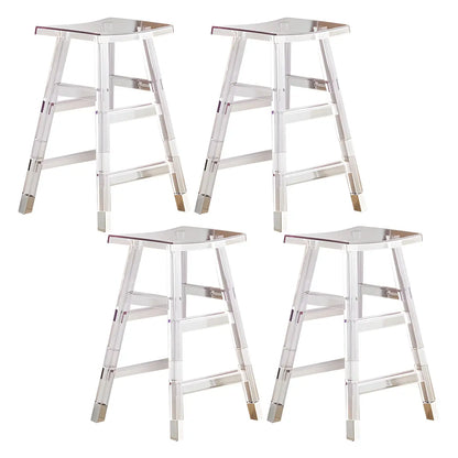 Tabouret de bar empilable chic en acrylique aux couleurs vibrantes