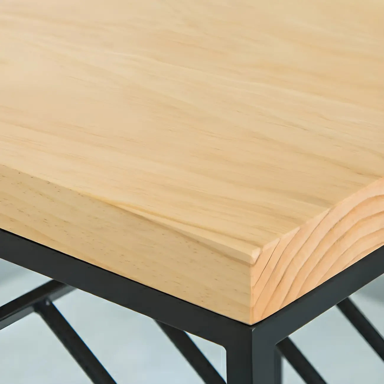 Tables de bar modernes avec casier à vin en pin naturel