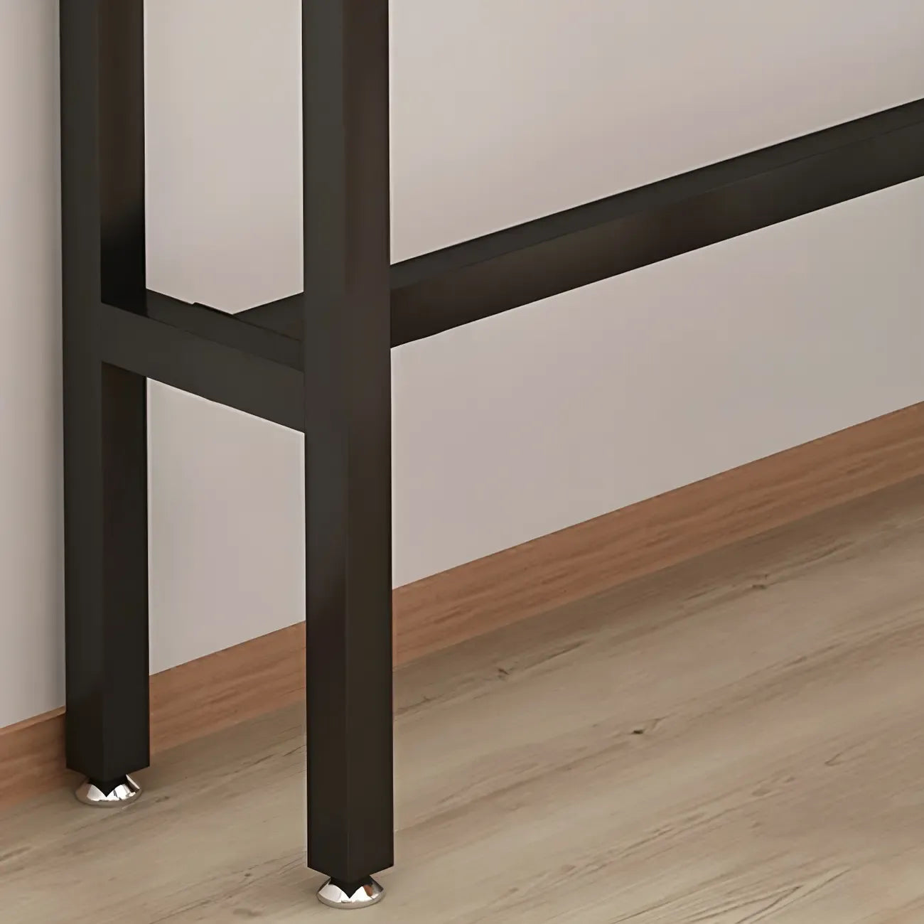 Tables de bar modernes en forme de L, en bois naturel et métal, avec tréteaux