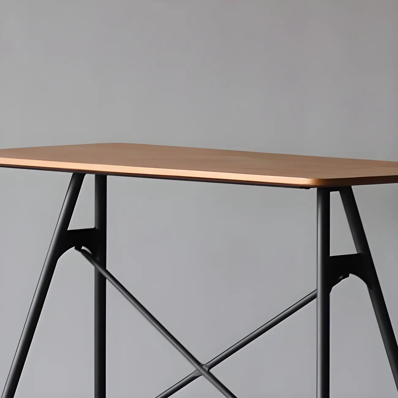 Tables de bar industrielles légères en bois noir et métal imitation bois
