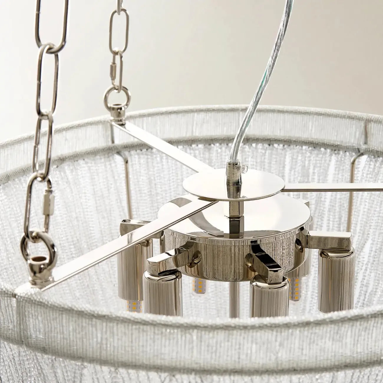 Lustre luxueux et élégant en perles de verre transparent